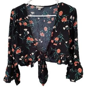 American Eagle Black Floral Tie Crop Top Size Medium